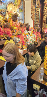 IMAS students visited temples in various regions to experience Taiwan's folk culture.