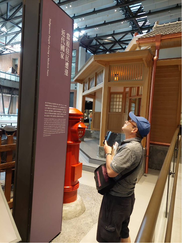 Professor Scott Simon in the Museum.